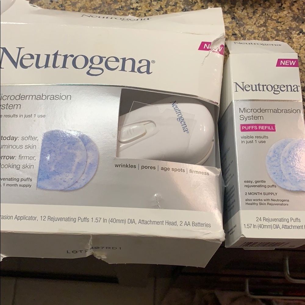 Neutrogena microdermabrasion system